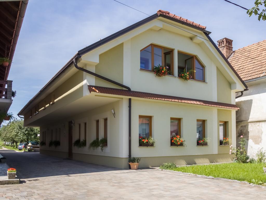 Turisticna Kmetija Logar Otel Grahovo Dış mekan fotoğraf